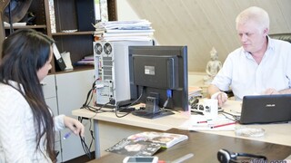 Ball Licking Secretary - эксклюзивное порно REDPORN.TOP