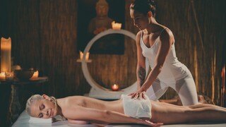 Brunette Julia Parker Gives Lexi Dona a Massage - смотри новое порно бесплатно REDPORN.TOP