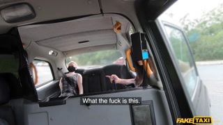 Natural Tits Italian Gets Pounded in Taxi - Cowgirl & Ass Fingering - эксклюзивное порно REDPORN.TOP