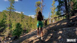 Outdoor Sex with Blonde Molly and Oiled Skin - эксклюзивное порно REDPORN.TOP