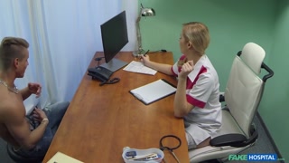 Nurse's stomach gets covered in cum - смотри новое порно бесплатно REDPORN.TOP