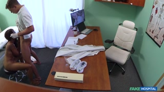Doctor Examines Ebony's Pussy Closely - эксклюзивное порно REDPORN.TOP