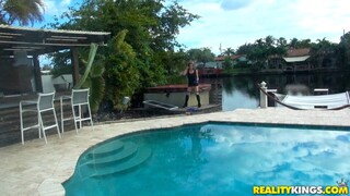Super Katerina's Outdoor Adventure - эксклюзивное порно REDPORN.TOP