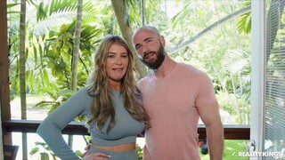 Reverse Cowgirl and Deepthroat with an Athletic Chick - эксклюзивное порно REDPORN.TOP