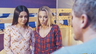 Room Raid with Isabelle, Martina, and Steve - эксклюзивное порно REDPORN.TOP
