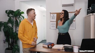 Skinny Blonde College Girl Krissy Knight Gets Handjob - эксклюзивное порно REDPORN.TOP