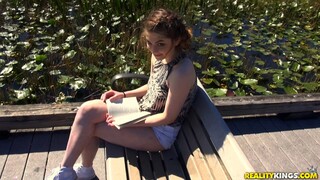 Shaved Pussy Gets a Cumshot from Bruce - эксклюзивное порно REDPORN.TOP