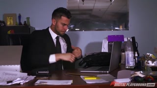 Veronica Rodriguez - Maid Gets Facial in the Office - эксклюзивное порно REDPORN.TOP