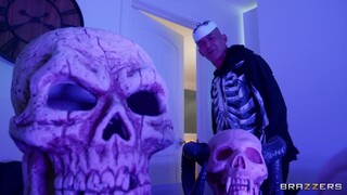 Halloween Party: GrandPervs 2 with Rita Daniels - эксклюзивное порно REDPORN.TOP