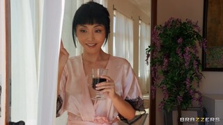 Naughty Neighbor Marica Hase Takes Rough Anal & Facial - эксклюзивное порно REDPORN.TOP
