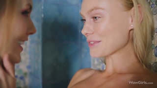 Finger Licking Pussy in the Bathroom - эксклюзивное порно REDPORN.TOP