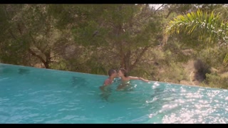 Clover's Outdoor Lingerie Handjob Scene - эксклюзивное порно REDPORN.TOP