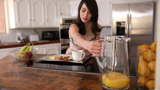 Young Couple Dylan Snow & Emily Grey Morning Sex - смотри новое порно бесплатно REDPORN.TOP