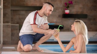 Poolside Cumshot - Missy Luv Gets Covered After Blowjob - смотри новое порно бесплатно REDPORN.TOP