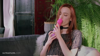 Beautiful Sherice fingers her hairy pussy in solo session - эксклюзивное порно REDPORN.TOP