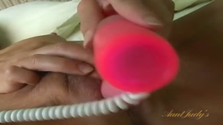 Granny Fleur Has Hot Solo Session with a Toy - смотри новое порно бесплатно REDPORN.TOP