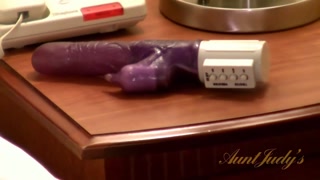 Kelly explores pleasure with a vibrator - эксклюзивное порно REDPORN.TOP