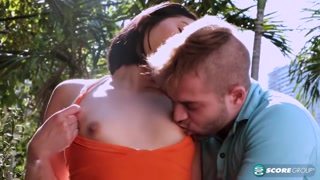 Outdoor Sex with Asian Amateur Emerald Loves - эксклюзивное порно REDPORN.TOP