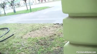 Rihanna Samuel Loves Playing Hide and Seek with a Huge Dick - эксклюзивное порно REDPORN.TOP