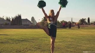 Busty Cheerleader Nicole Clitman Takes Big Cock - эксклюзивное порно REDPORN.TOP