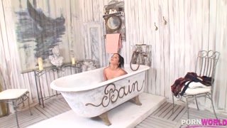 Big-Titted Jasmine Black Enjoys Shower and Anal Fun - эксклюзивное порно REDPORN.TOP