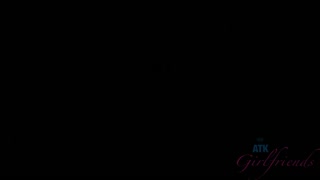 Lingerie Brunette Lily Adams Squirts Wild - эксклюзивное порно REDPORN.TOP