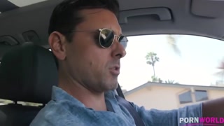 Desperate housewife Bridgette B fucks for car repairs - эксклюзивное порно REDPORN.TOP