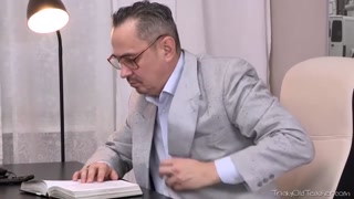 Young brunette Esenia gets creampied by teacher - эксклюзивное порно REDPORN.TOP