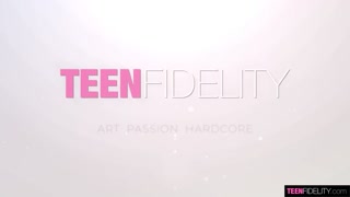 Creaming her pink rose – Chloe Rose teen fuck - эксклюзивное порно REDPORN.TOP