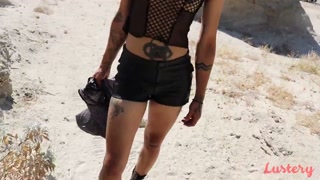Desert Heat: Kinky Public Play with Honey G - смотри новое порно бесплатно REDPORN.TOP