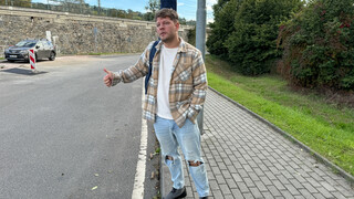 Czech MILF Jennifer Mendez Picks Up Hitchhiker Musician for Hardcore BangVan Fun - смотри новое порно бесплатно REDPORN.TOP