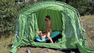 Real amateur couple Sakura Hell and Pavlos fuck outside in tent - эксклюзивное порно REDPORN.TOP