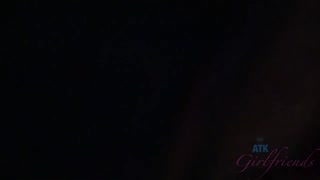 Vina Skyy pissing and fingering in naughty Vegas adventure - эксклюзивное порно REDPORN.TOP