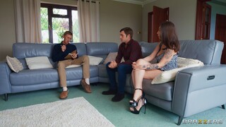 Doctor Danny D Treats Giulia Napolitano in Couples Therapy - Missionary and Side Fuck - эксклюзивное порно REDPORN.TOP