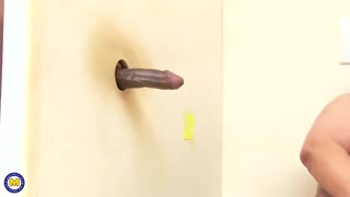 Gloryhole slut Gianna gets a mouthful of warm cum - эксклюзивное порно REDPORN.TOP