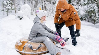 European Teen Handjob in the Snow - эксклюзивное порно REDPORN.TOP