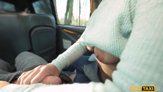 Shaved Pussy and Big Tits in the Street - эксклюзивное порно REDPORN.TOP