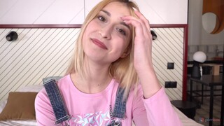 Long Haired Teen Iris Kiss Kiss Sucks and Gets Anal - эксклюзивное порно REDPORN.TOP