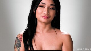 Tattooed Brunette Plays with Herself - эксклюзивное порно REDPORN.TOP