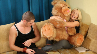 Young Brittany's First Anal Scene - смотри новое порно бесплатно REDPORN.TOP